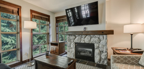 BLACKCOMB SPRINGS SUITES BY CLIQUE image 3