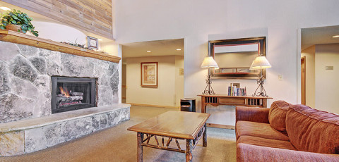 FOXPINE INN image 4