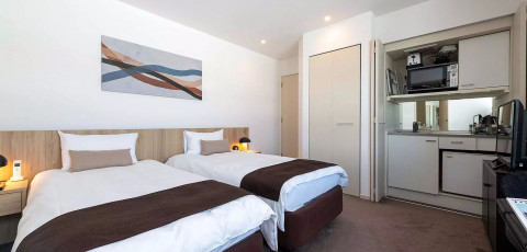 THE FRESHWATER - MIDDLE HIRAFU image 3