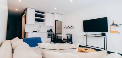 GRAVITY HAUS REVELSTOKE image 3