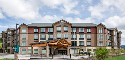 HOME WOOD SUITES BY HILTON image 1