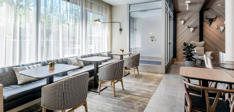 SPRINGHILL SUITES image 6